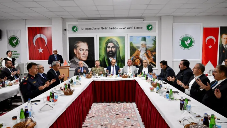 Vali Yavuz, Zeynel Abidin Vakfı'nın Düzenlediği İftar Programına Katıldı