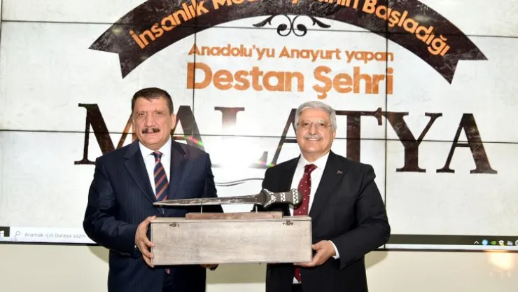Yapılan Hizmetleri Görüyoruz