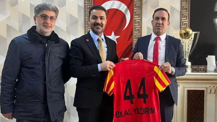 'Yeni Malatya'yı kurarken, Yeni Malatyaspor'u da ayağa kaldıracağız'