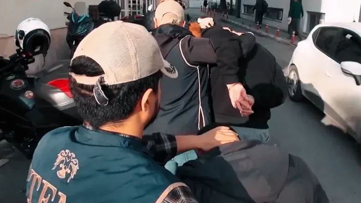 Yerlikaya: 33 ilde DEAŞ'a yönelik operasyonlarda 233 şüpheli gözaltına alındı