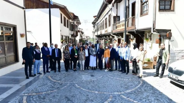 Yeşilyurt Harika, Çok Beğendik