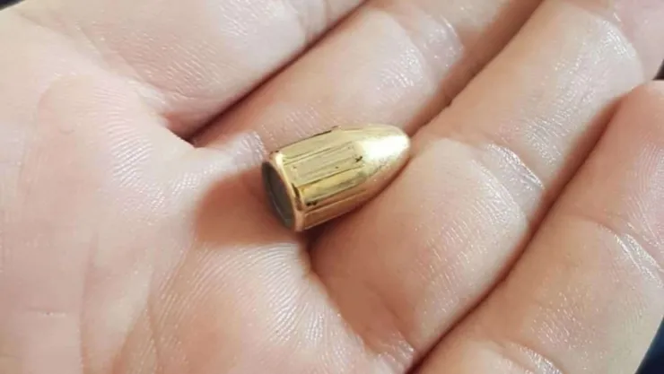 Yorgun mermiler biri çocuk 2 kişiyi ağır yaraladı