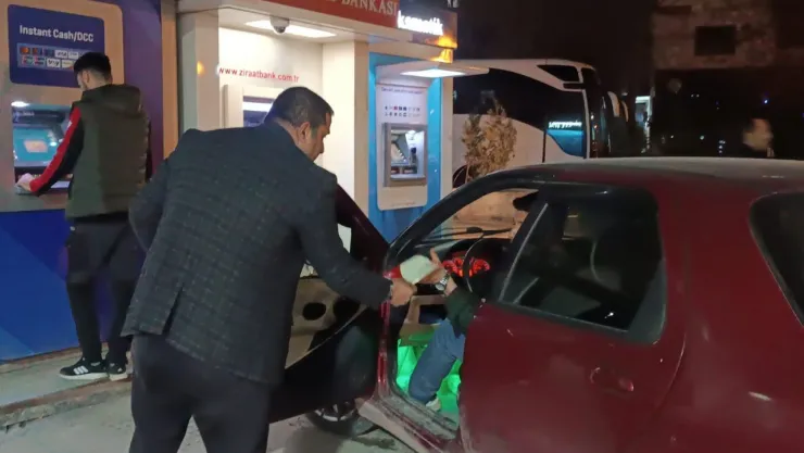 YRP Battalgazi İlçe Teşkilatı LGBT'ye karşı bildiri dağıttı