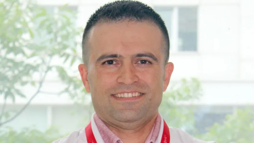 Bebekleri Öpmeden Önce İyi Düşünün!