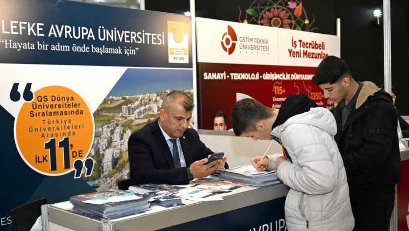 Büyükşehir Belediyesi'nin Düzenlediği  'Üniversite Bölüm Tanıtım Günleri'ne Yoğun İlgi
