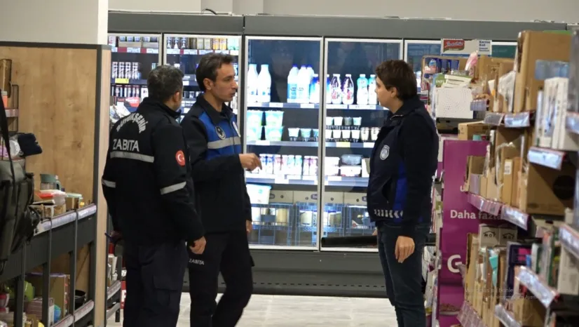 Büyükşehir Zabıtasından Kurallara Uymayan İş Yerlerine Kapatma Cezası