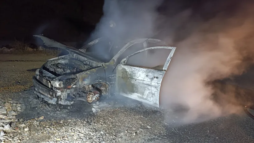 Çelikhan Yolu'nda Seyir Halindeki Araç Alev Aldı