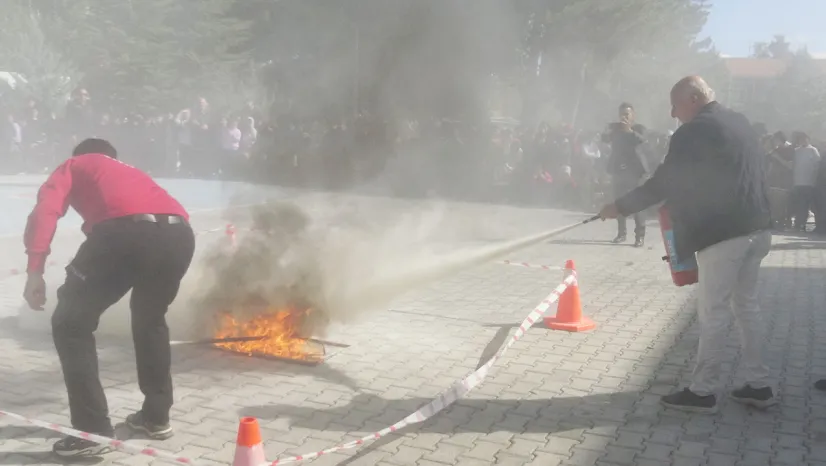 Diniye Çalık İlkokulu'nda Öğrenciler Afet Bilinci Kazandı