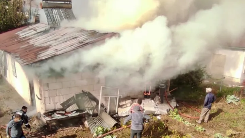 Doğanşehir'de Tek Katlı Ev Alevlere Teslim Oldu