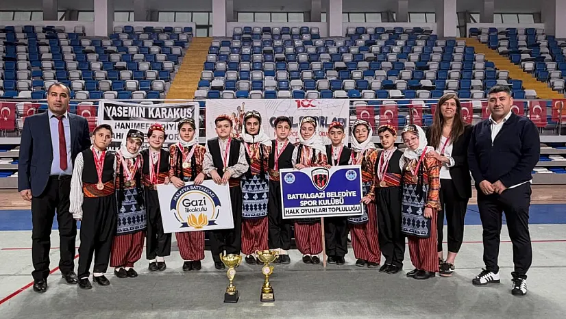 Halkoyunlarında Zirve Değişmedi: Gökhan Menekşe Spor Kulübü'nden Çifte Şampiyonluk Serisi