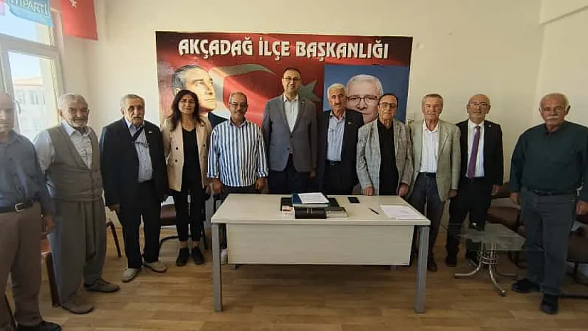 İYİ Parti Kongrelerine Akçadağ İle Başladı! Hasan Uçkun Güven Tazeledi
