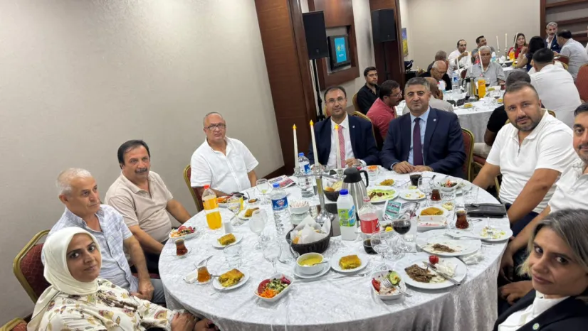 İYİ Parti Malatya'da Bayrak Değişimi: Serdar Yıldız Görevi Emircan Eren'e Devretti