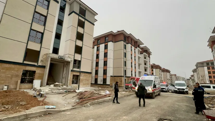 Malatya'da Karbonmonoksit Zehirlenmesi: 1 Ölü, 3 İşçi Hastanede