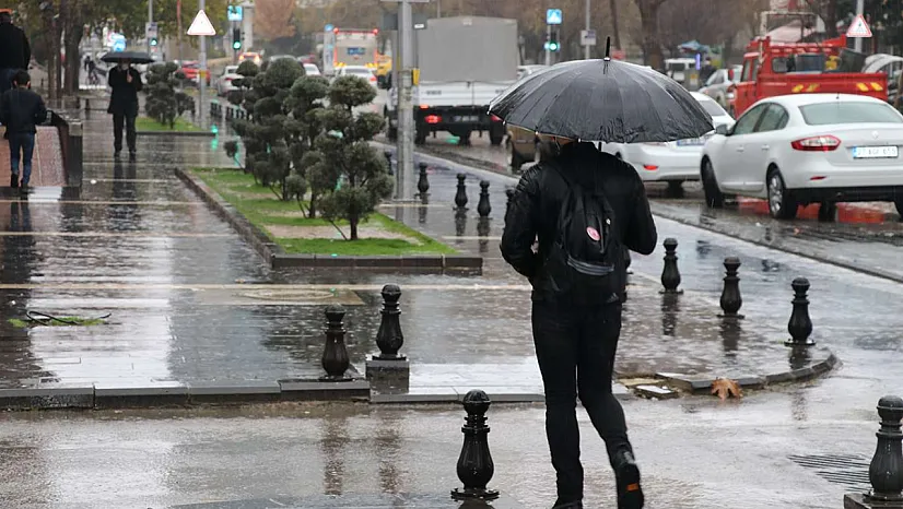 Meteoroloji'den kuvvetli yağış, fırtına ve çığ uyarısı