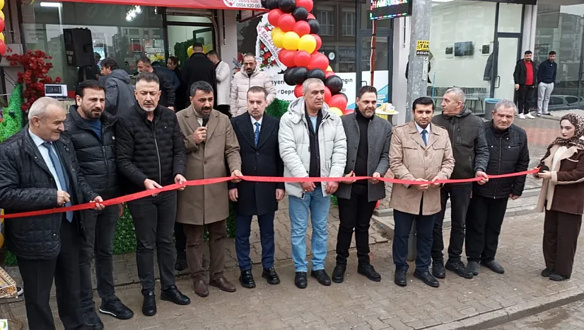 Pizza10-Da Malatya'da Kapılarını Açtı: Geniş Katılımlı Açılış Dikkat Çekti