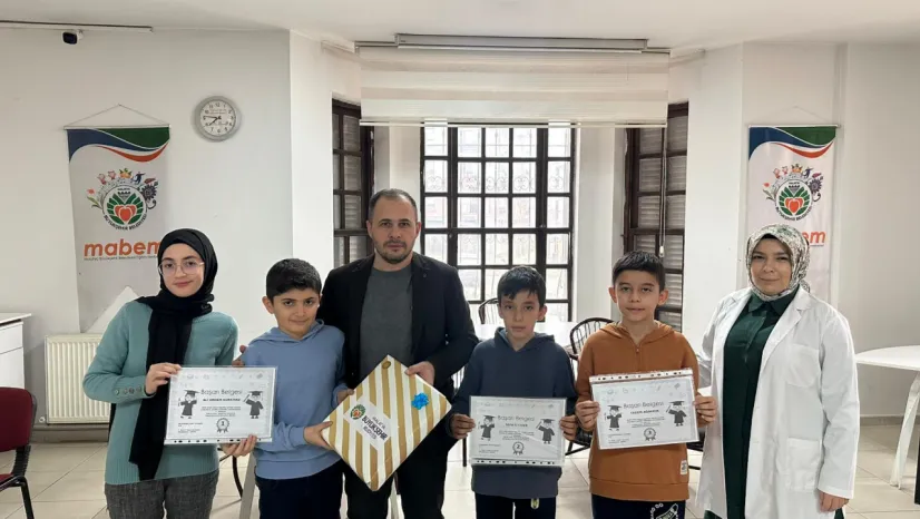 Semt Konaklarında 1350 Öğrenci Deneme Sınavına Katıldı