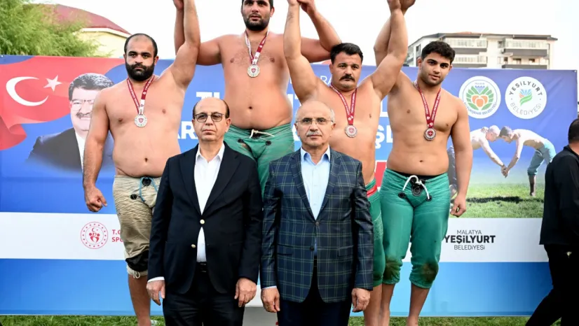 Turgut Özal Karakucak Güreşleri'nde Hüseyin Civelek Rüzgarı