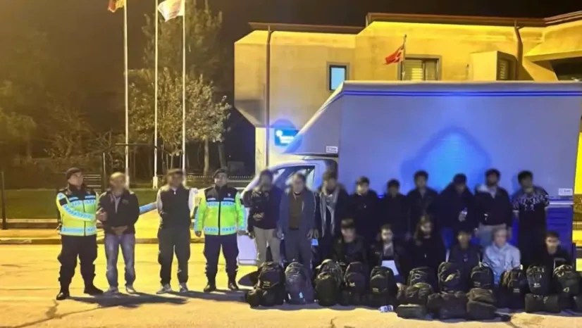 Türkiye Genelinde Göç Denetimleri: 972 Düzensiz Göçmen Tespit Edildi