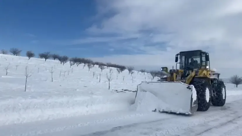 Zorlu Şartlara Rağmen Ulaşım Açık: Ekipler Sahada 7/24