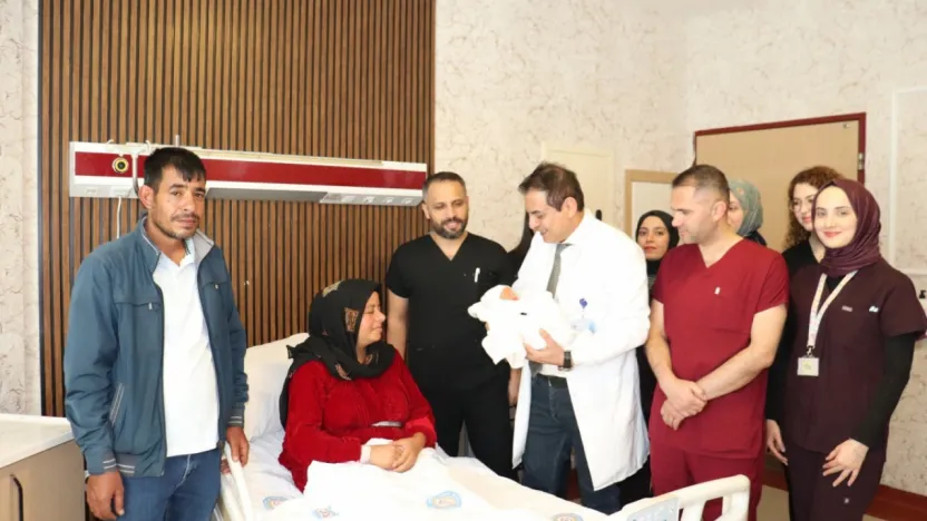 15 yıl sonra gelen mutluluk: Olgun Ailesi Harran Üniversitesi Hastanesi'nde evlat sahibi oldu