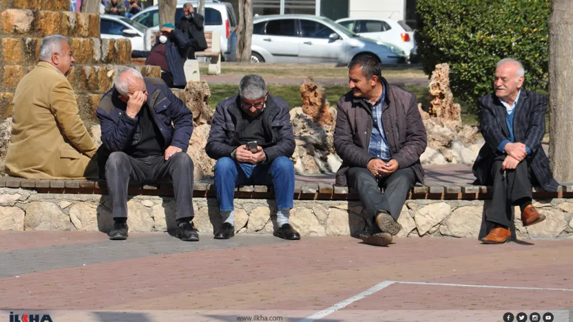 65+ Yaşlı Hakları Derneği'nden TBMM'ye Emekli Aylıkları Çağrısı