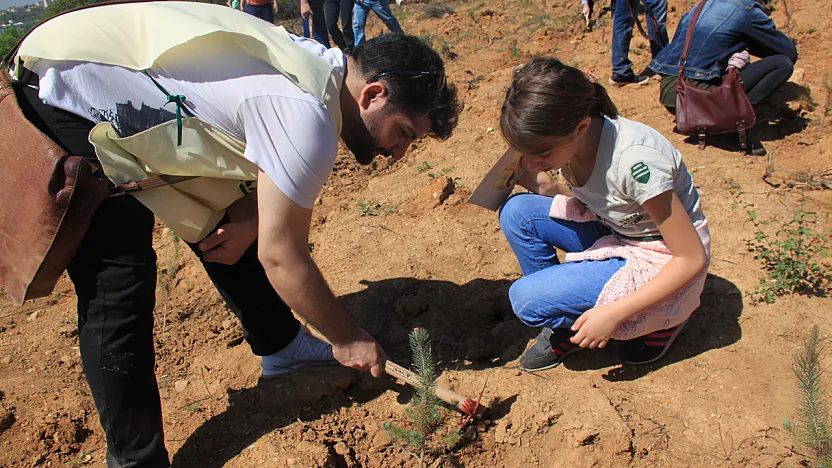7 Ağaç Ormanları ile Her Ay 10 Bin Fidan