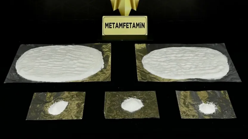 745 gram metamfetamin ele geçirildi