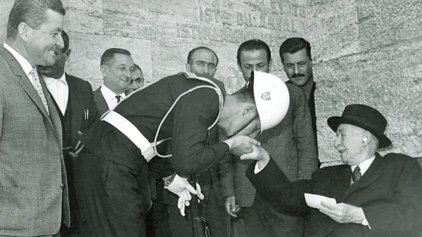 Ağbaba: 'İsmet İnönü Demokrasi ve Hukuk Mücadelesinin Simgesidir'