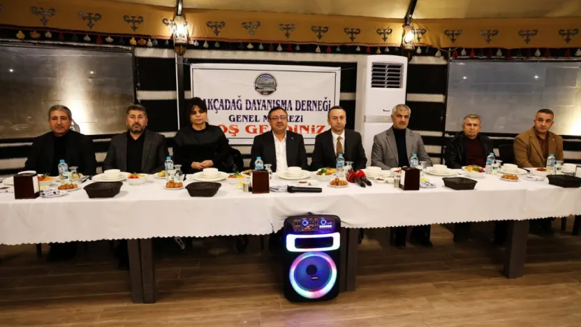 Akçadağ Dayanışma Derneği'nin Yönetim Kurulu Toplantısı Yoğun Katılımla Gerçekleşti