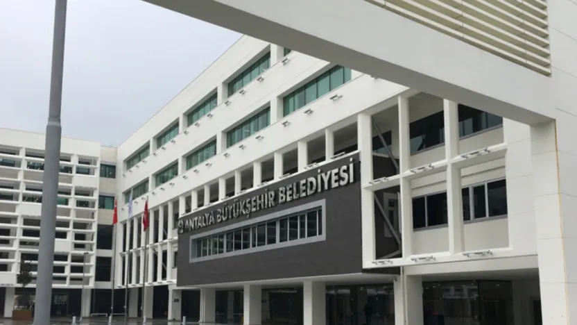 Antalya Büyükşehir Belediyesi'ne yeni rüşvet operasyonu: 3 gözaltı