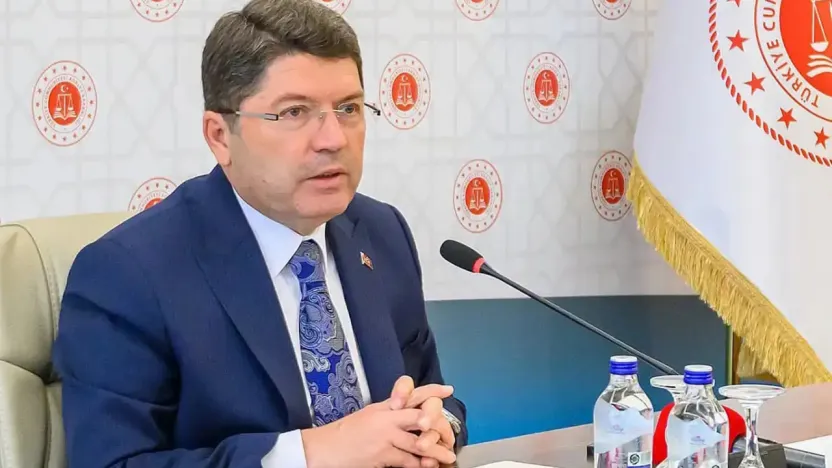 Bakan Tunç: Sahte elektronik imza soruşturmasında 199 kişi hakkında dava açıldı, 37 kişi tutuklandı