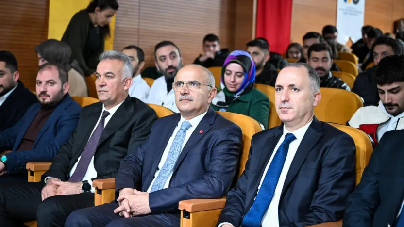 Başkan Er 'Şehir 12 Ayda Ayağa Kalktı'