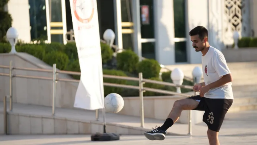 Battalgazi'de Zafer Bayramı Coşkusu: Karaman FK Ayak Tenisi Şampiyonu