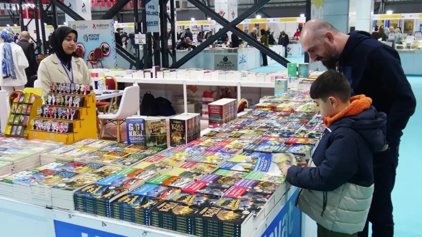 Ben Okuyorum, İstanbul Okuyor: Kitap Fuarları Başlıyor