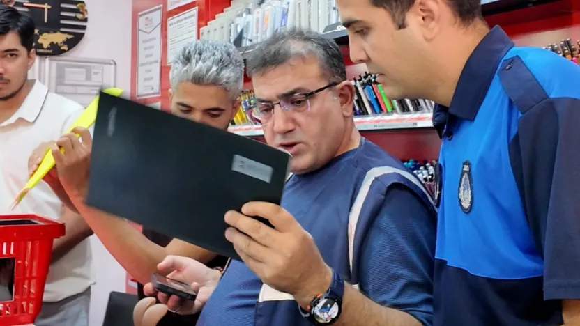 Boya Kalemi, Silgi, Defter… Zabıta Ekipleri Tek Tek Kontrol Ediyor