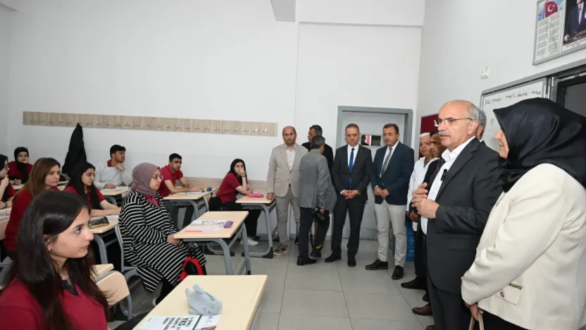 Büyükşehir Belediyesi'nden 21.500 Öğrenciye YKS Değerlendirme Sınavı