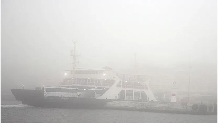 Çanakkale Boğazı'nda Gemi Geçişlerine Sis Engeli