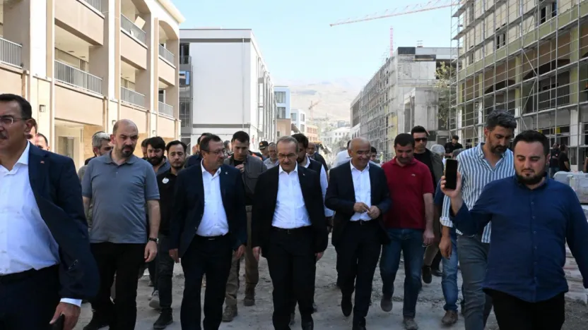 Çarşı inşaatında üst düzey inceleme