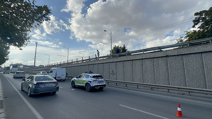 Çevreyolunda Yürürken Alt Geçide Düştü: Ağır Yaralandı