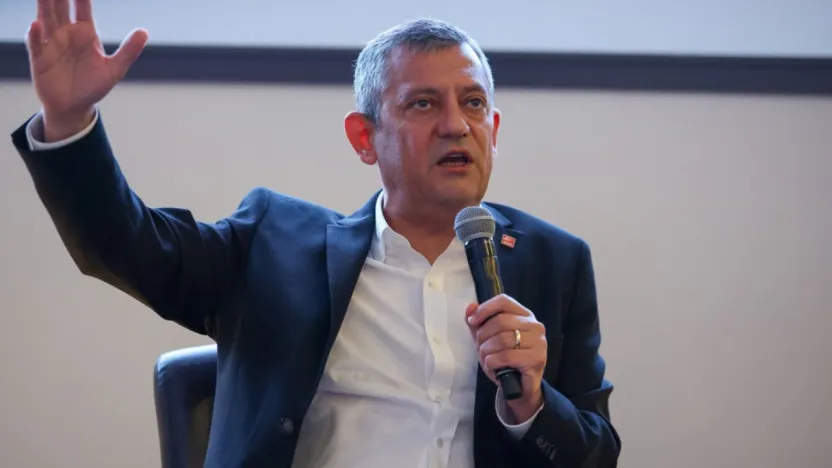 CHP'de kurultay tartışmaları: Özel, mahkeme kararlarını değerlendirdi