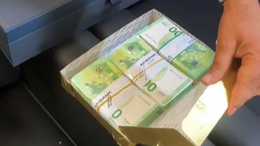 CHP'li Manavgat Belediye'sine rüşvet operasyonu: Baklava kutusunda 110 bin Euro