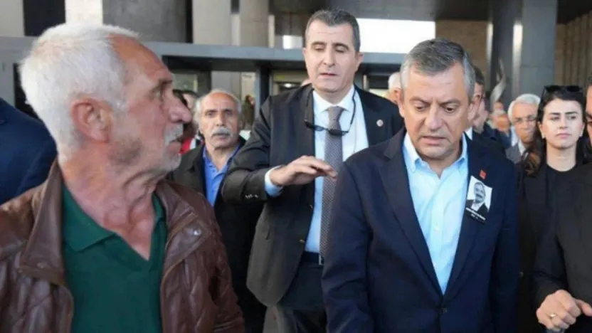 CHP Lideri Özgür Özel'e yumruklu saldırı