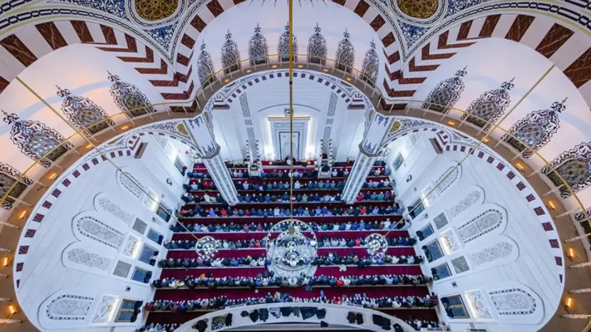 Cuma Hutbesi: Din Kimsenin Tekelinde Değildir
