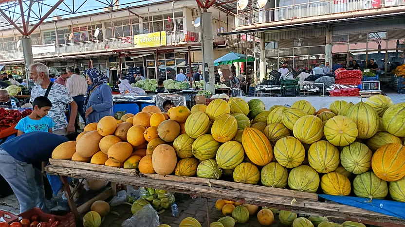 Darende'nin Meşhur Irmaklı Kavunu Tezgâhlarda Yerini Aldı