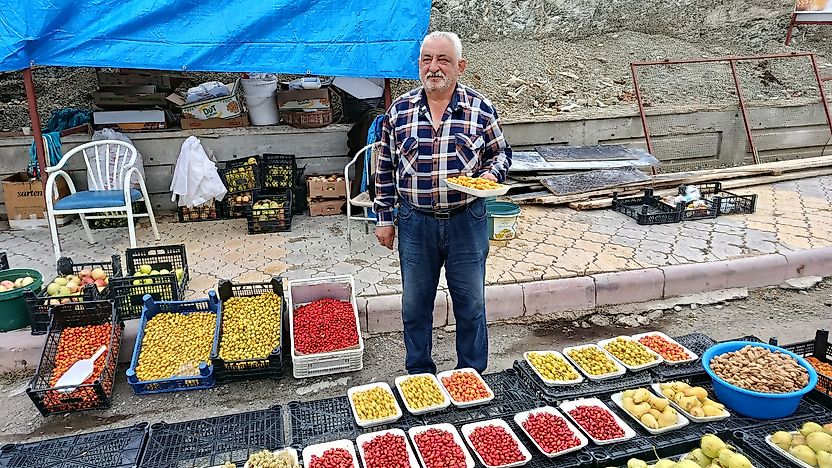 Darende'nin Yöresel Lezzetleri Somuncu Baba Yolunda Ziyaretçilerle Buluşuyor