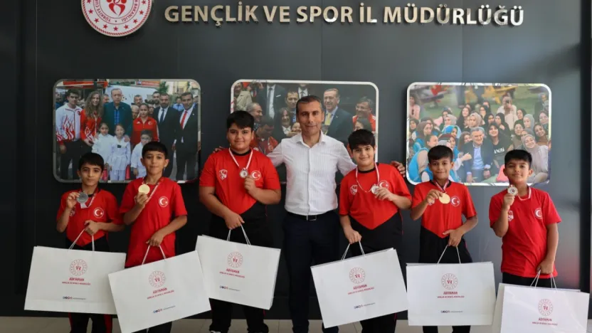 Depremzede kardeşlerden Türkiye şampiyonluğu!