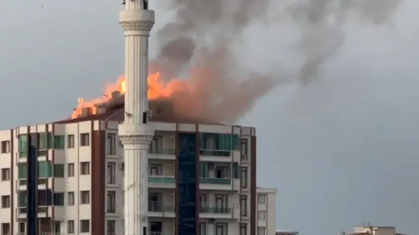Diyarbakır'da yangın faciası: 2'si çocuk 3 ölü, 14 yaralı