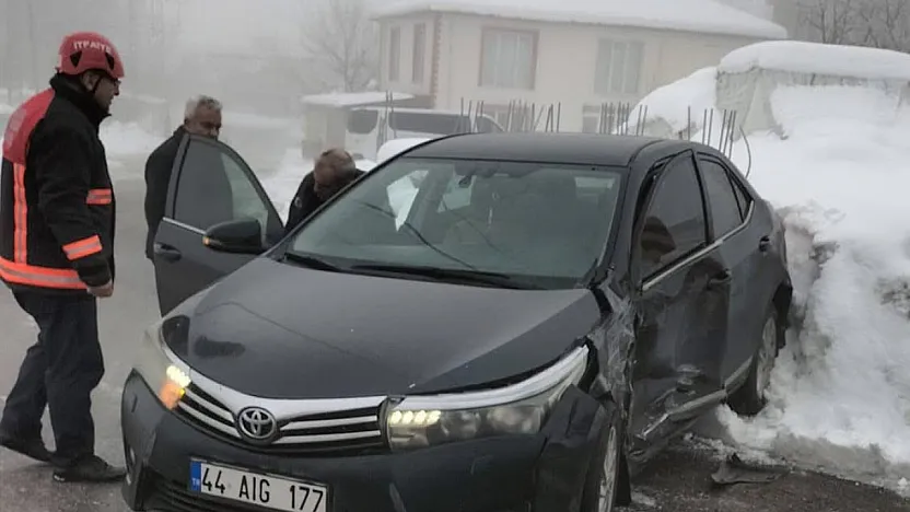 Doğanşehir'de Trafik Kazası: Muhtar Ali Sarıbaş Yaralandı
