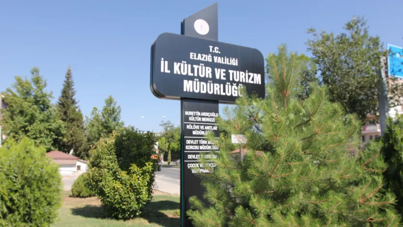 Duyguların Sahnesi Hazır: 'Kapı No: 8' Tiyatro Oyunu Elazığ'da
