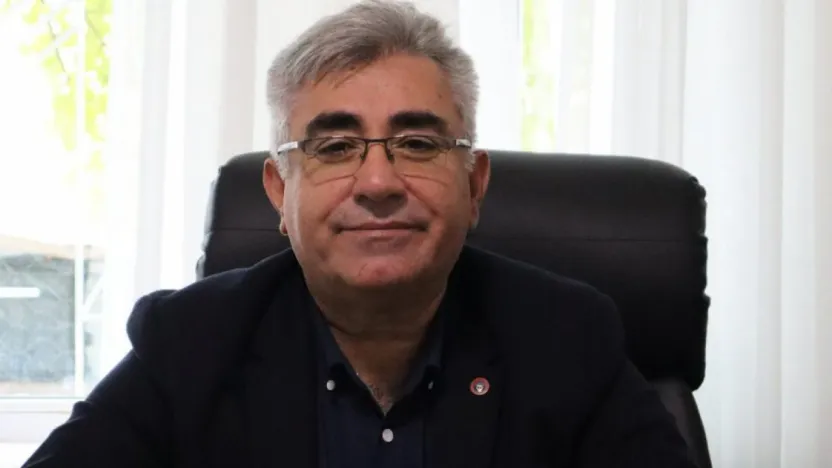 Eğitim-İş'ten MEB'e Sert Tepki: 'Norm Fazlası Atamalar Hukuksuzdur'